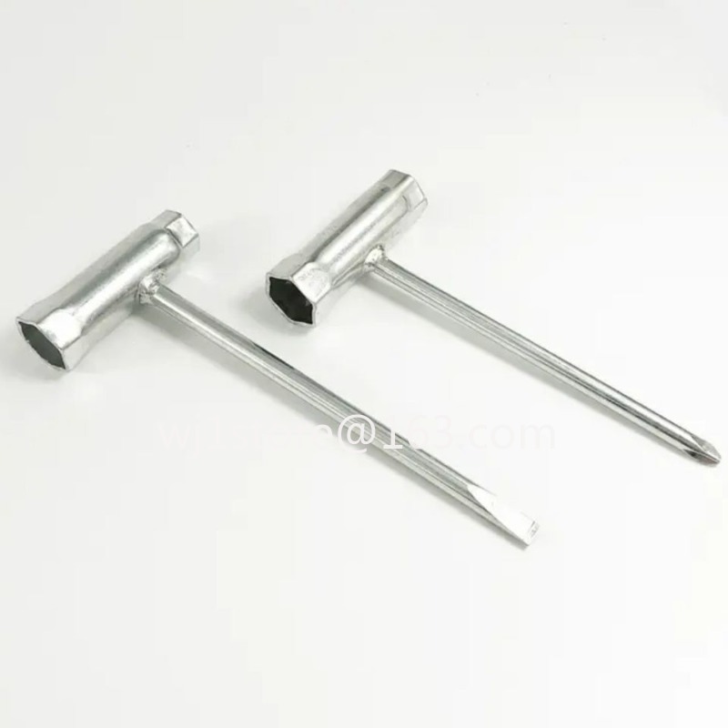 Chiave per motosega/tagliaerba - Gardening Tools Crossword recensione e prezzo